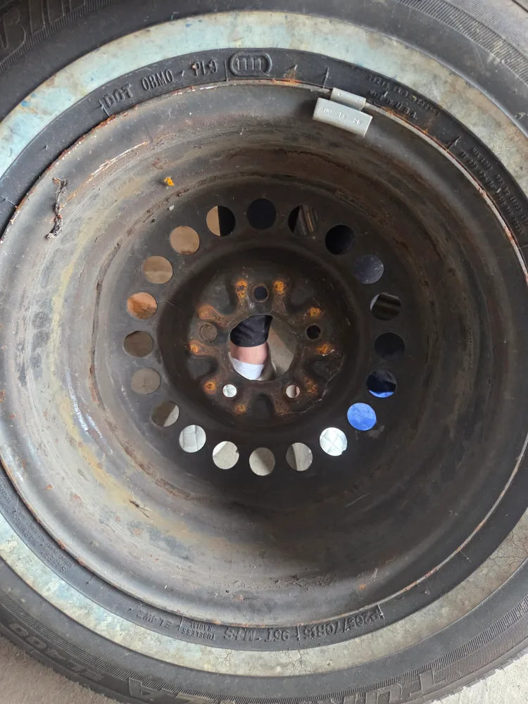 Brand New Bridgestone P205/70R15 Tire image indicator(7)