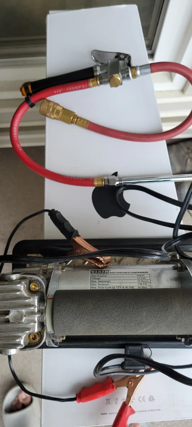 VIAIR 400P Portable Air Compressor