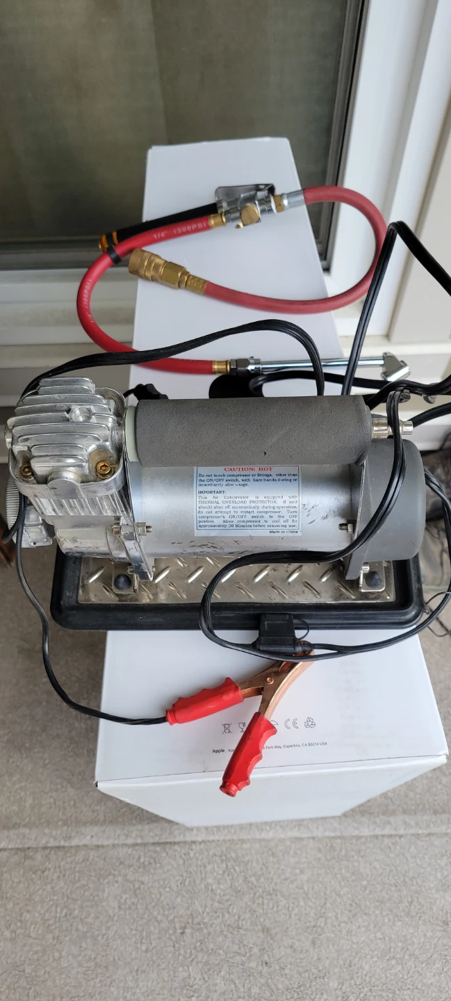 VIAIR 400P Portable Air Compressor - photo 3