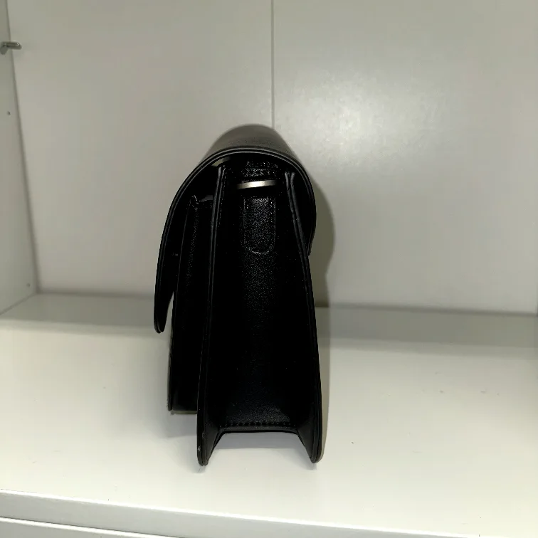 New Pixie Mood Zoe Crossbody Bag - Black image indicator(2)