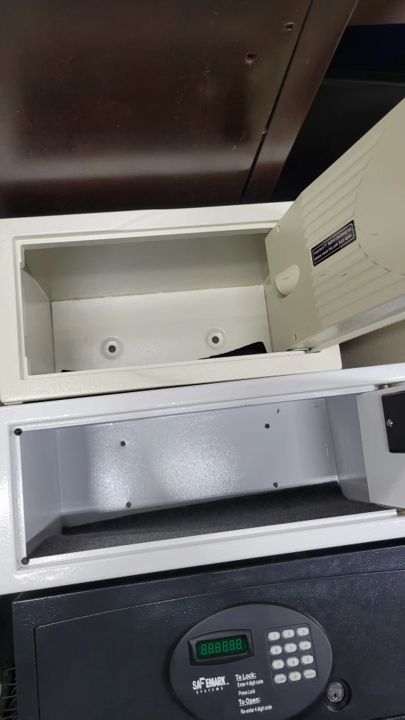 Used Hotel Digital Safes - photo 4