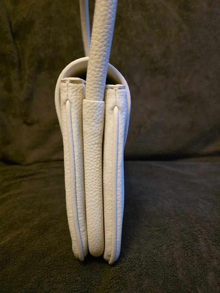 HUGO Cream Leather Handbag/ Shoulder Bag image indicator(4)