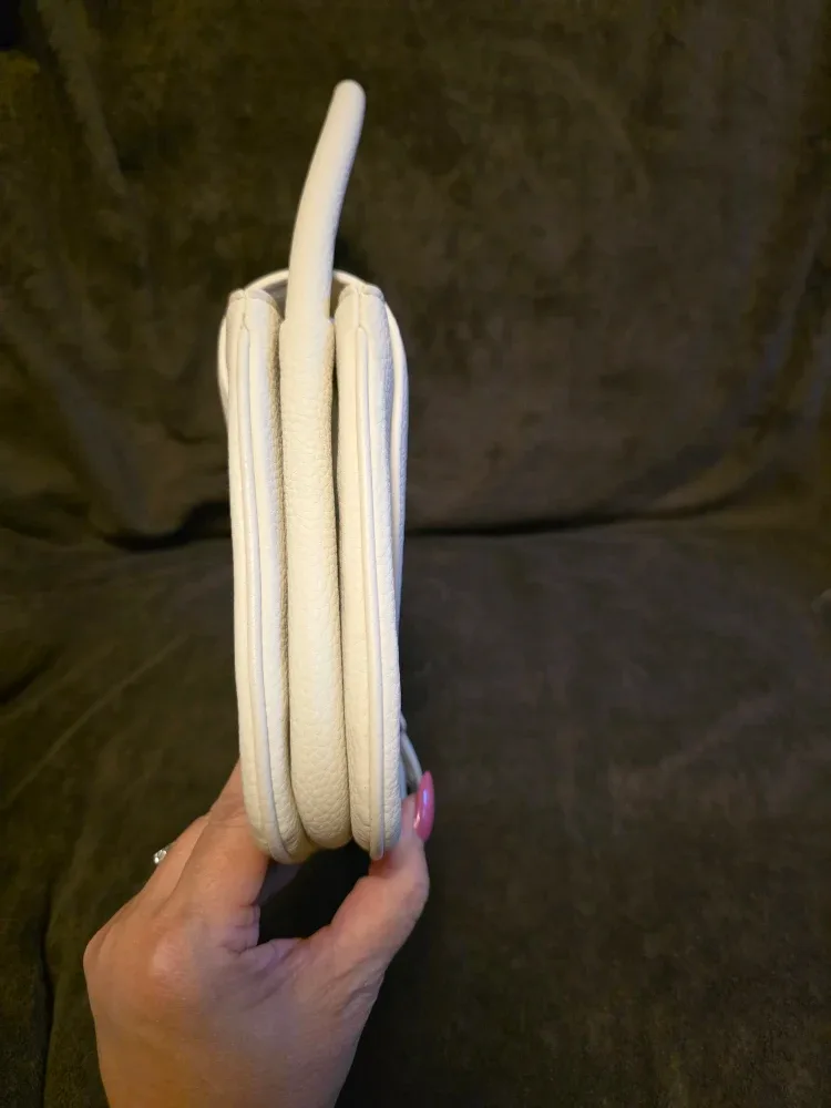 HUGO Cream Leather Handbag/ Shoulder Bag image indicator(6)