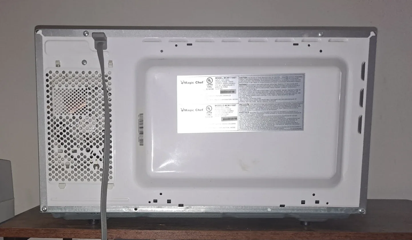 Magic Chef Microwave Oven