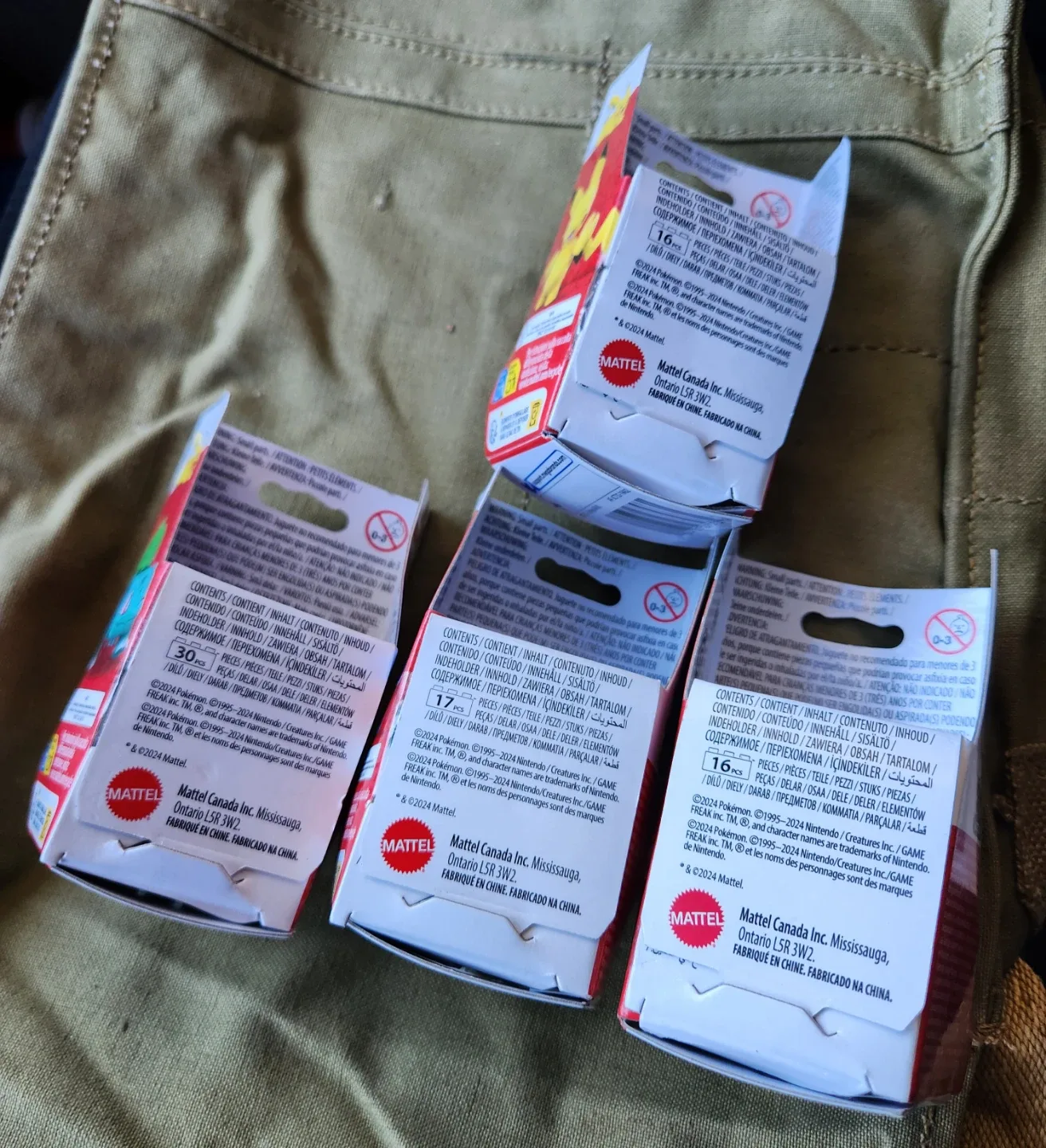 Mega Pokémon Building Sets - Poké Ball image indicator(3)