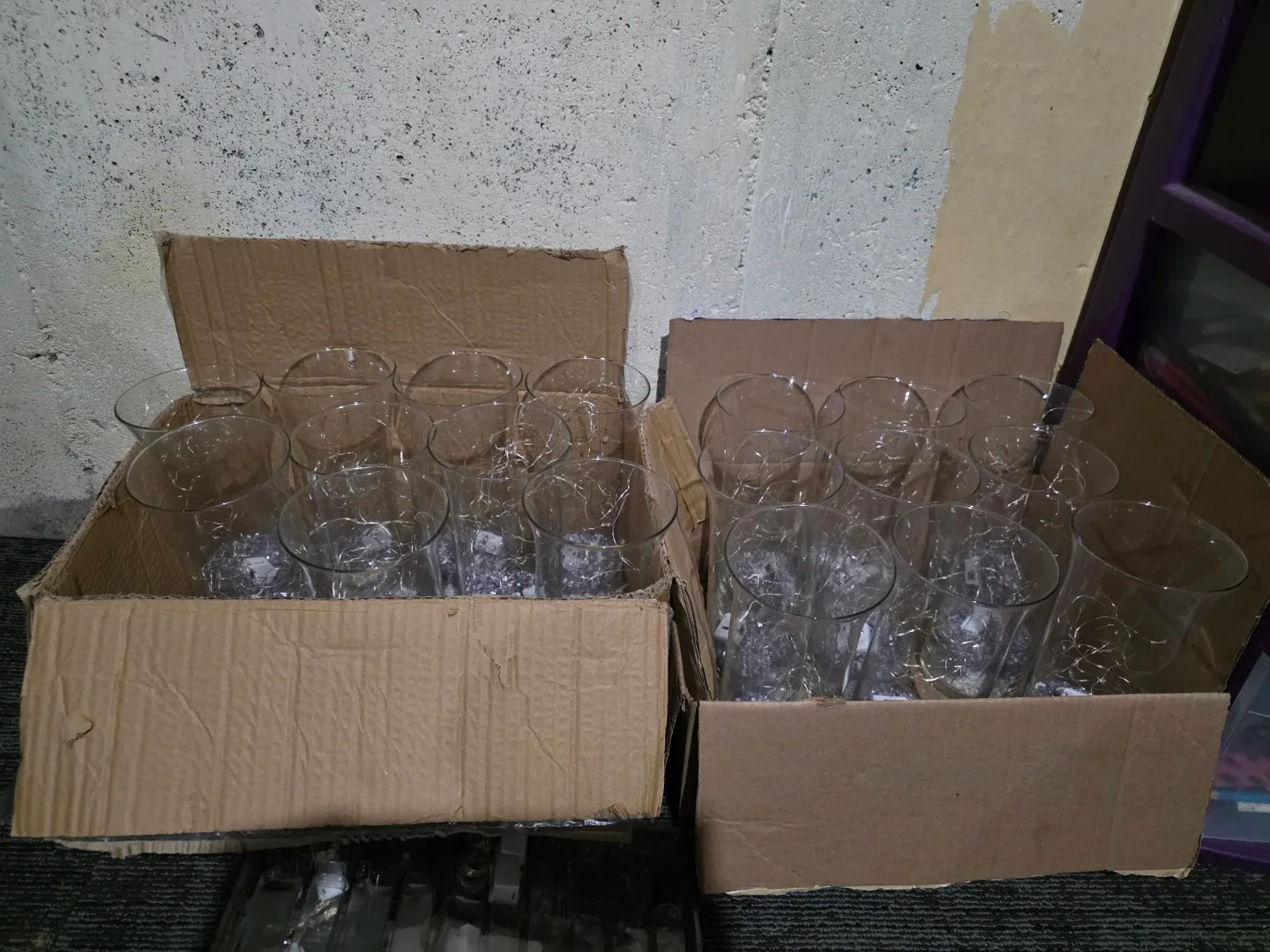 Glass Vase with Fairy Lights image indicator(2)