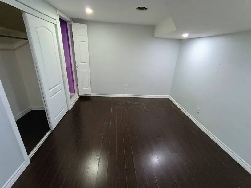 2 BEDROOM BASEMENT FOR RENT image indicator(6)