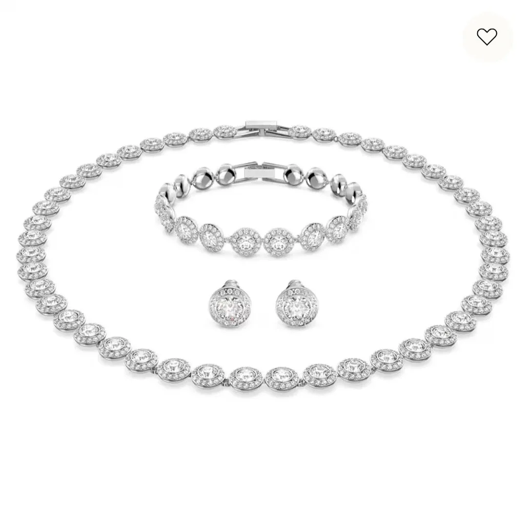 Swarovski Crystal Necklace, Bracelet & Earrings Set image indicator(4)