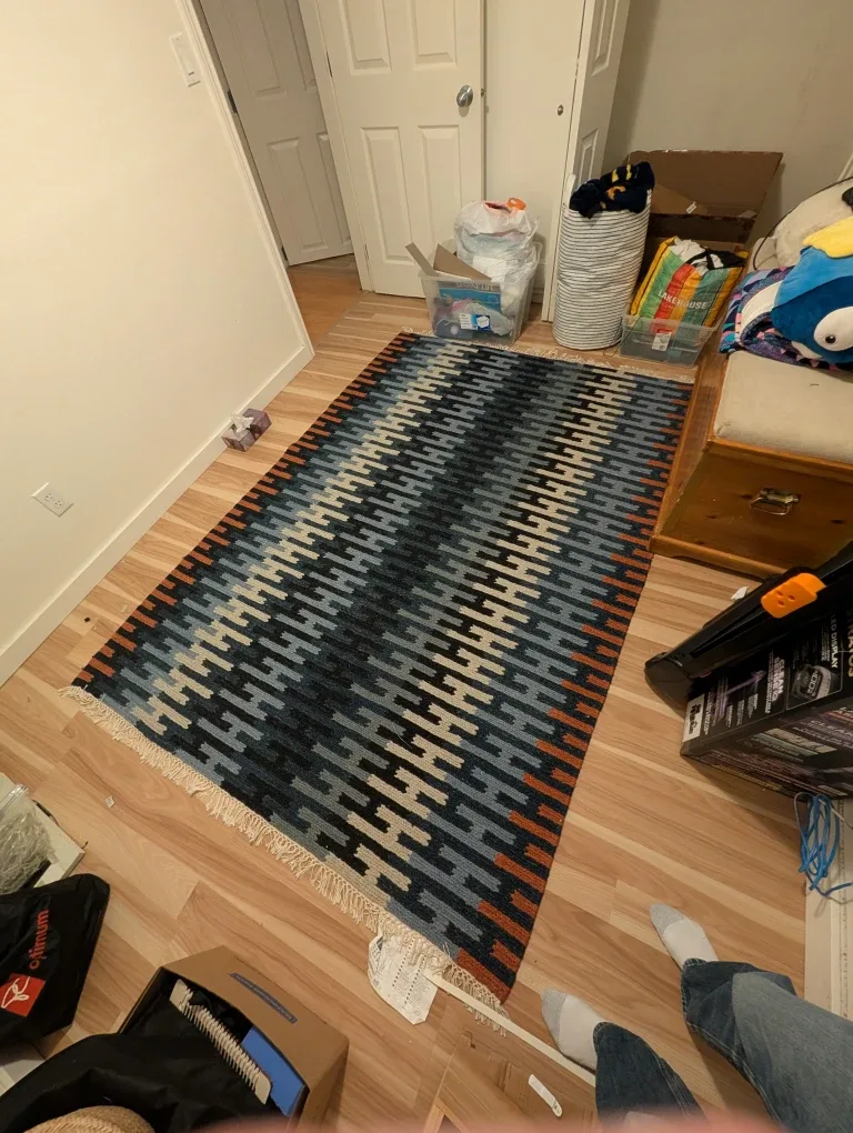 IKEA Resenstad Rug (5'7"x7'10")
