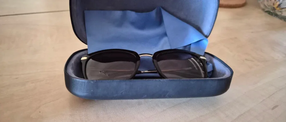 Tommy Hilfiger Sunglasses with Case