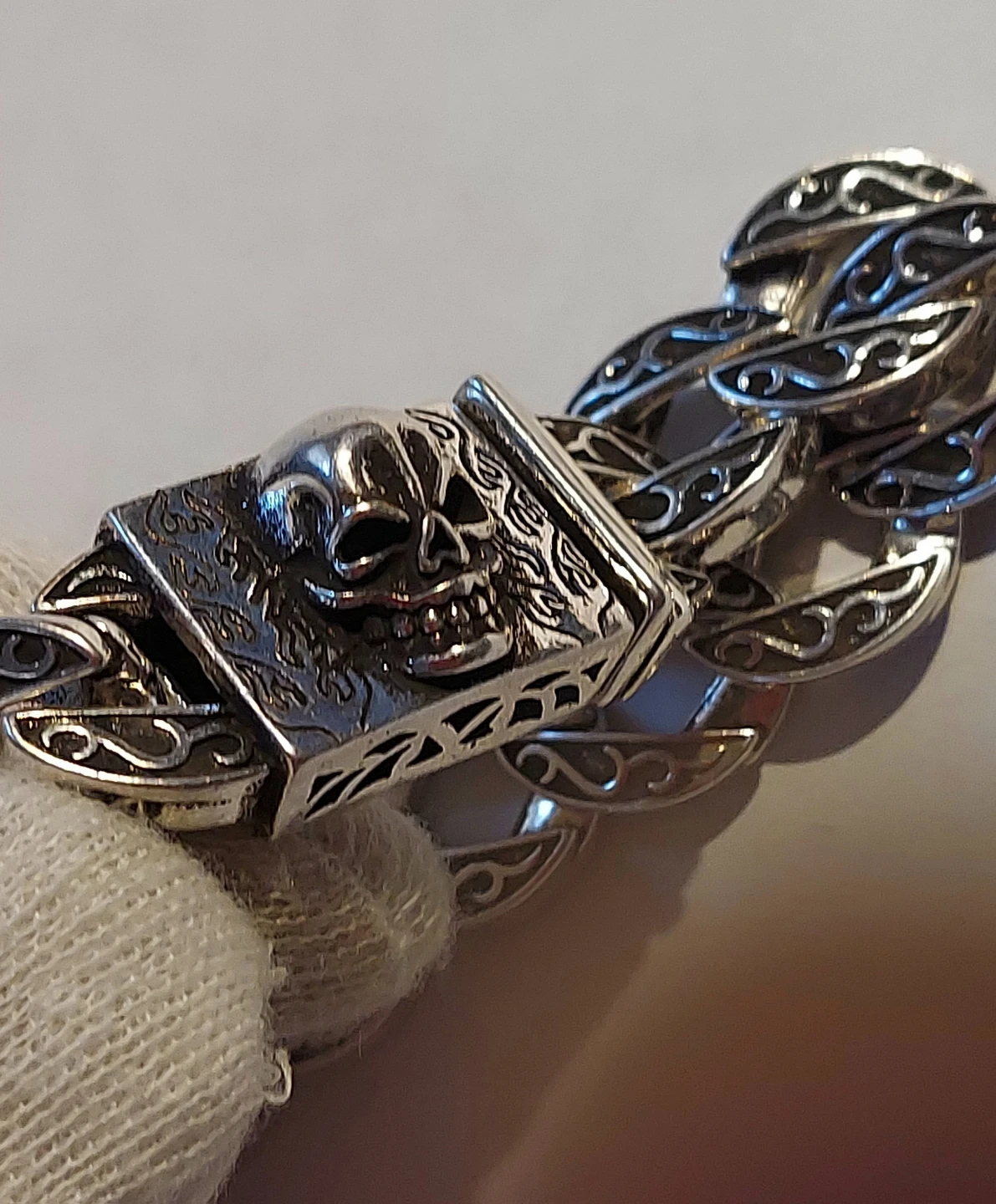Skull Design Silver Bracelet - photo 4