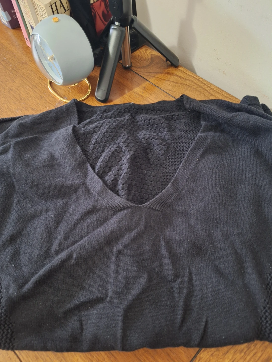 Lululemon Black Sweater - photo 3