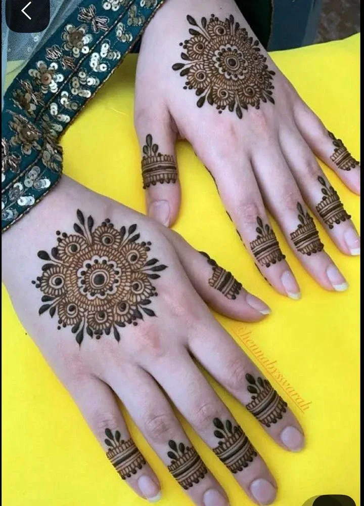 Mehndi artist image indicator(10)