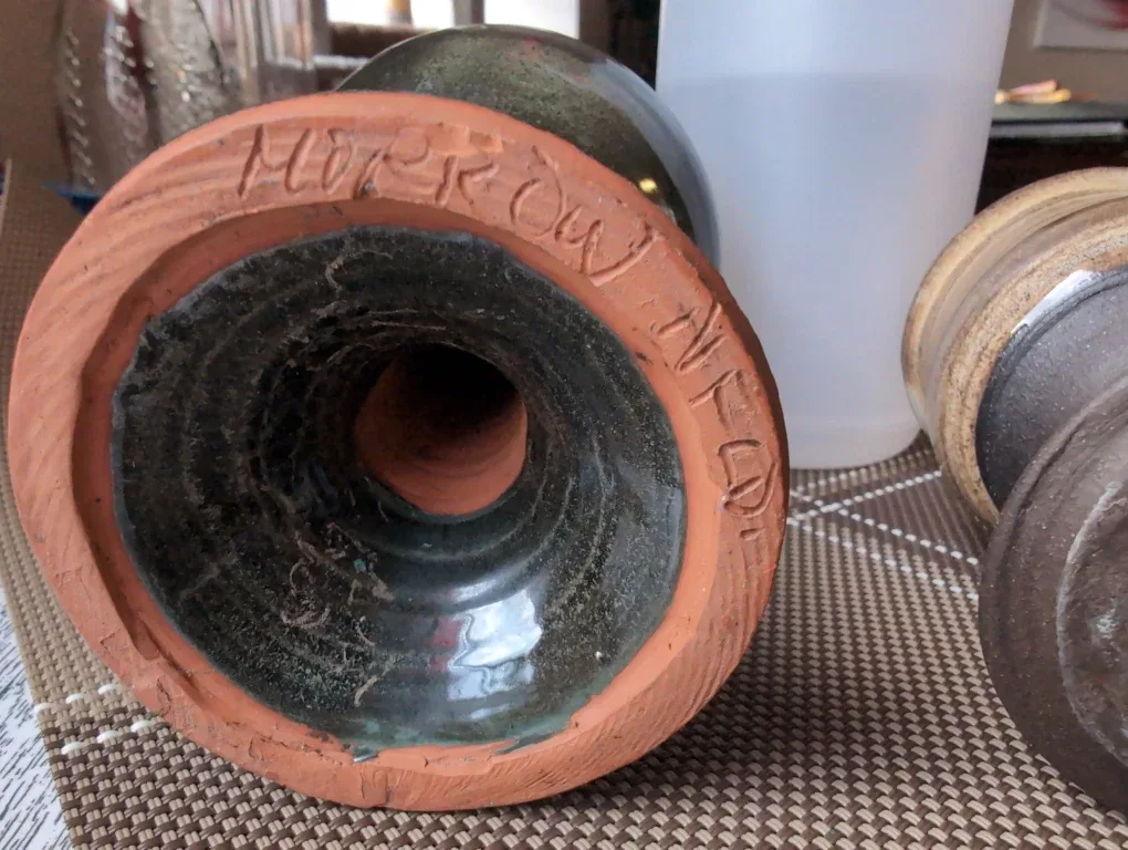 Handmade Pottery Goblet Set image indicator(4)