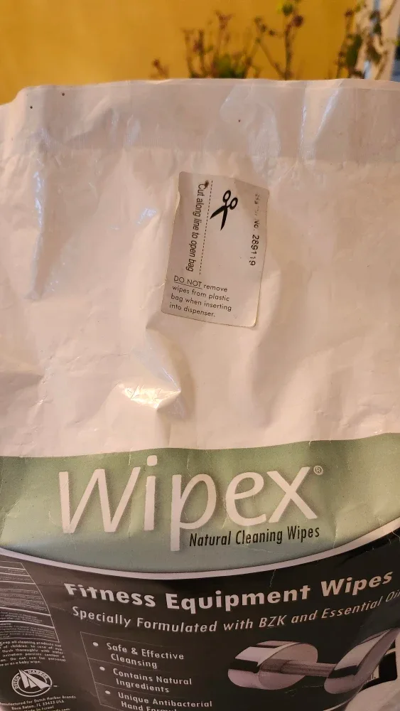 Wipex Fitness Equipment Wipes - 700 Count image indicator(3)