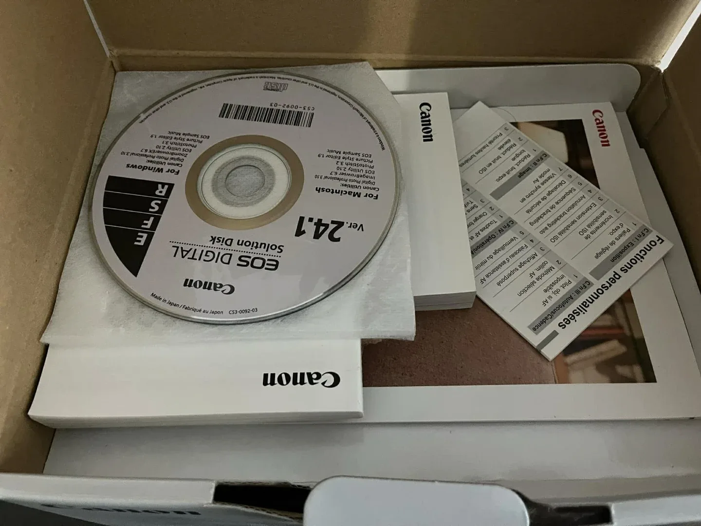 Canon EOS 60D EF-S 18-200 IS Kit image indicator(9)