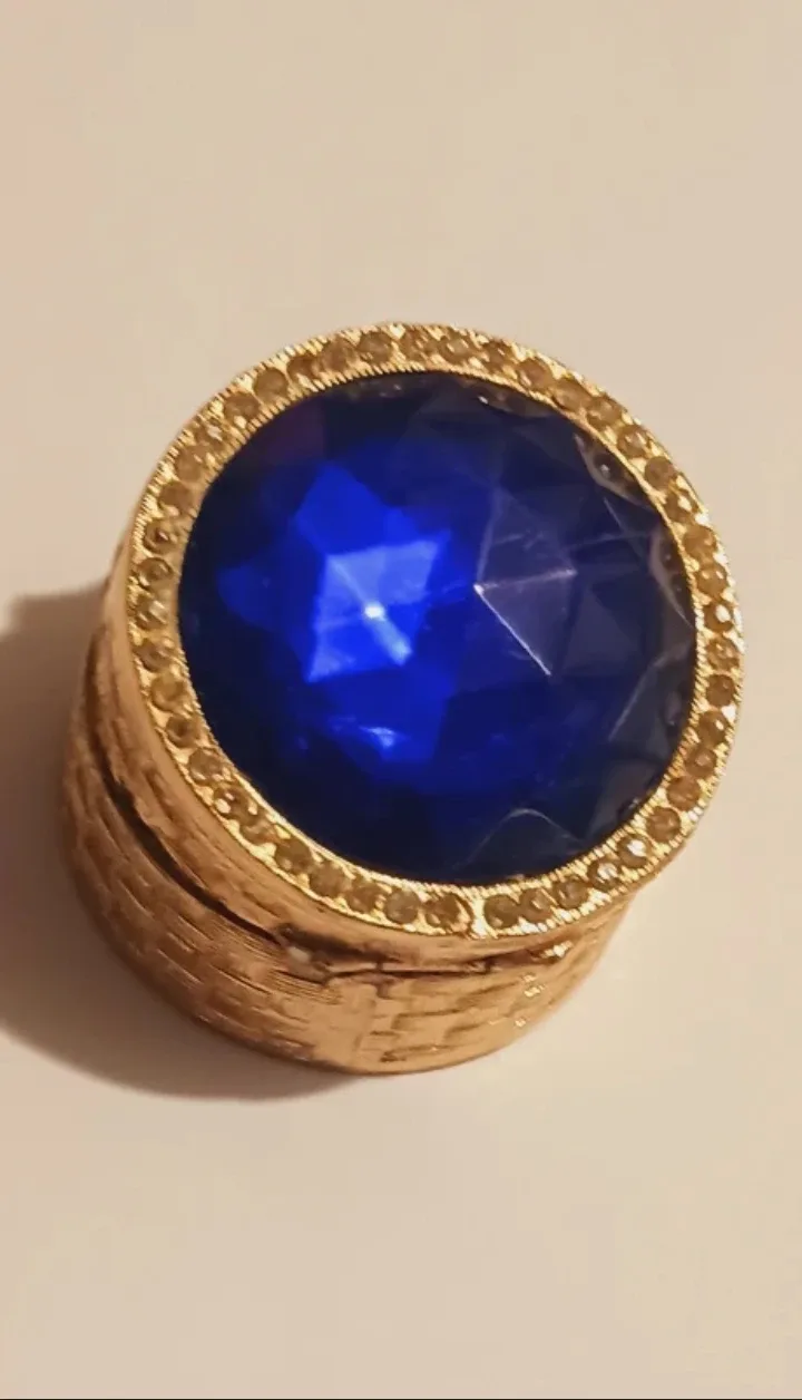 Gorgeous Vintage Blue Sapphire Top Mini Trinket Box