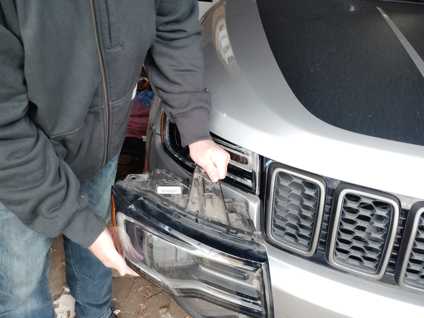 Jeep Grand Cherokee Headlight Assembly