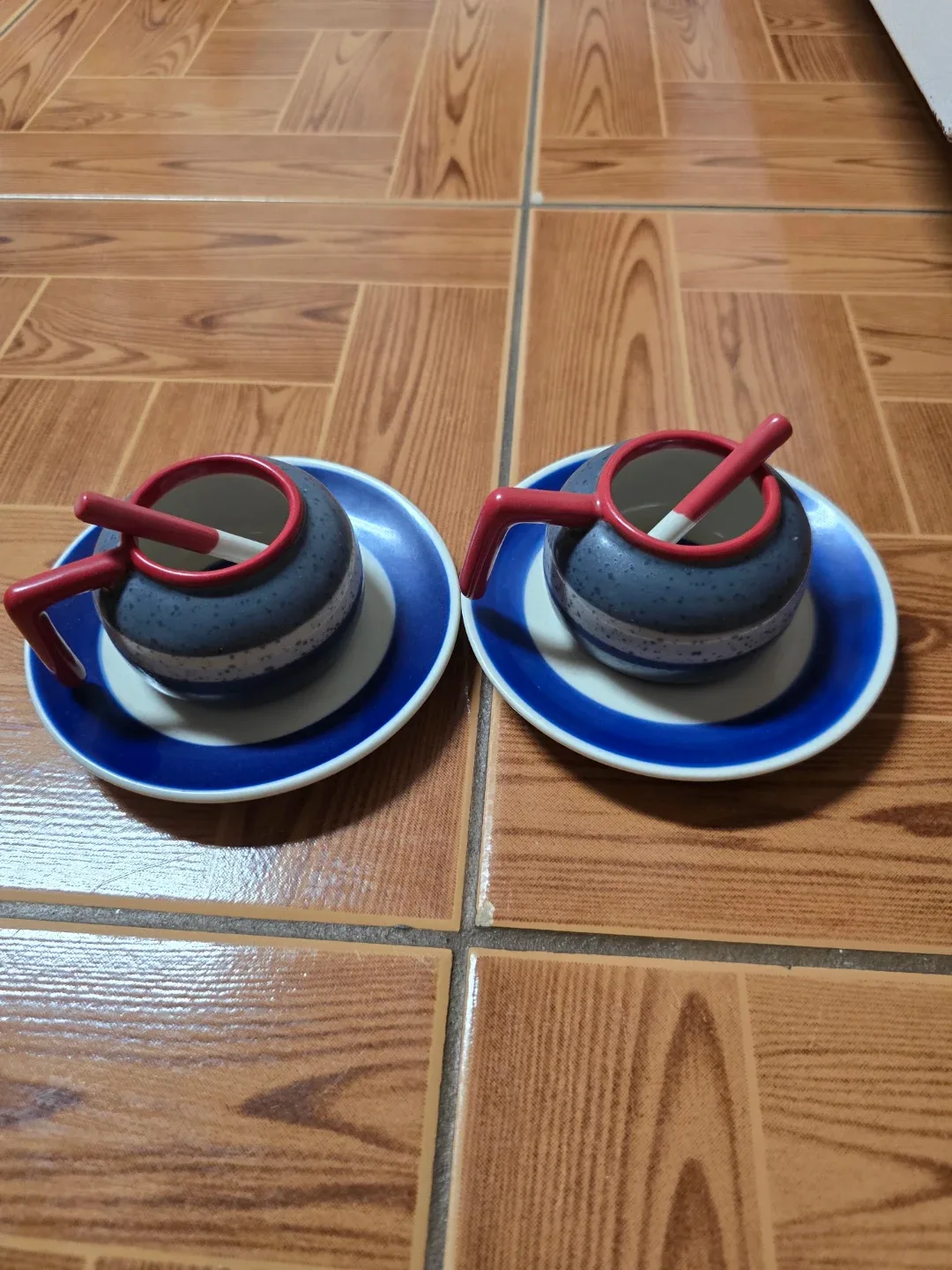 2 espresso cups