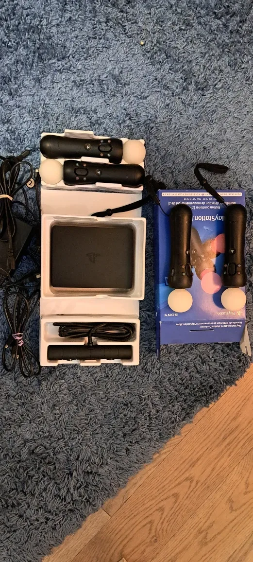 Great Christmas PS 5 with all accessories image indicator(9)