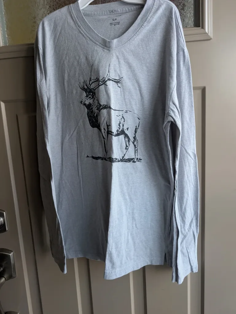 Mens sz sm tshirts $3 each