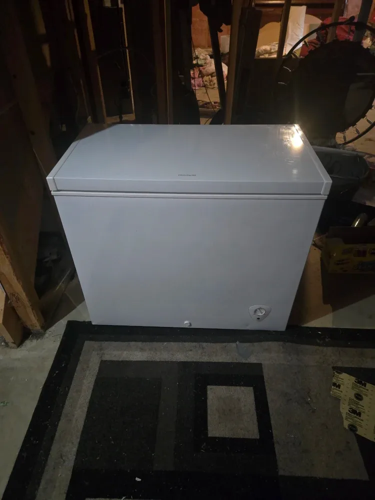 Frigidaire Chest Freezer, 7cu ft