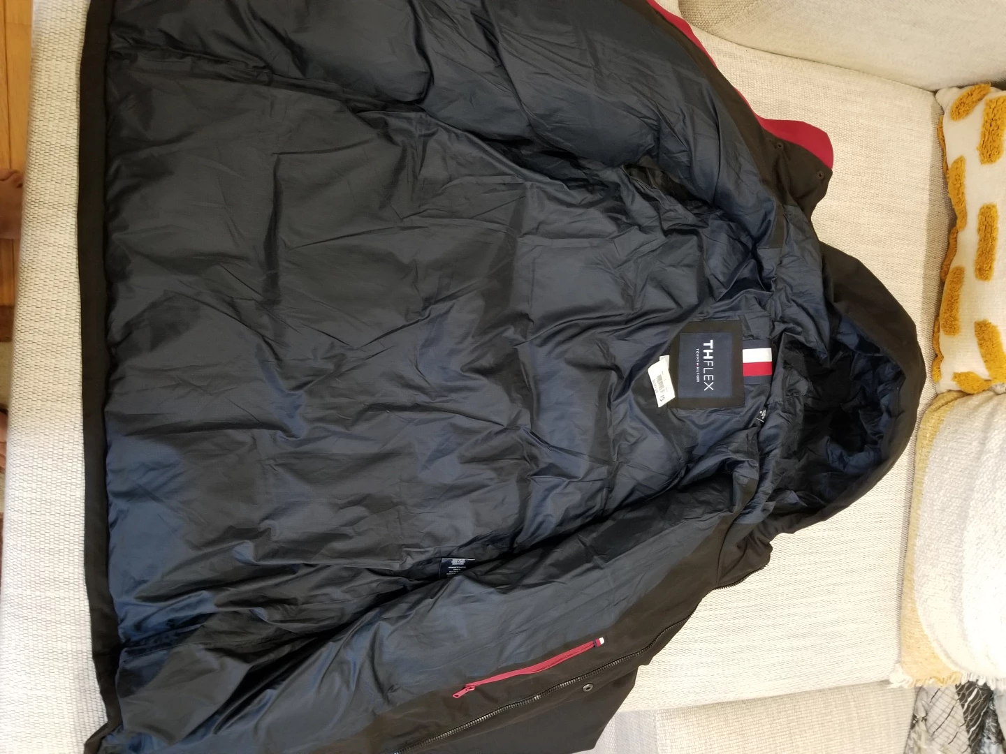 Tommy Hilfiger Black Puffer Jacket - photo 3