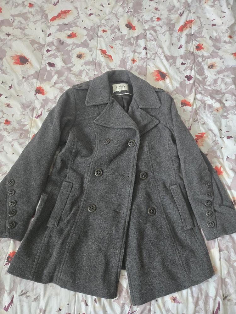 Cleo Petites Grey Coat - Size 6