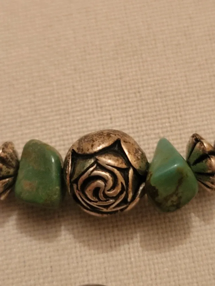 Vintage Silver Tone & Turquoise Necklace image indicator(3)