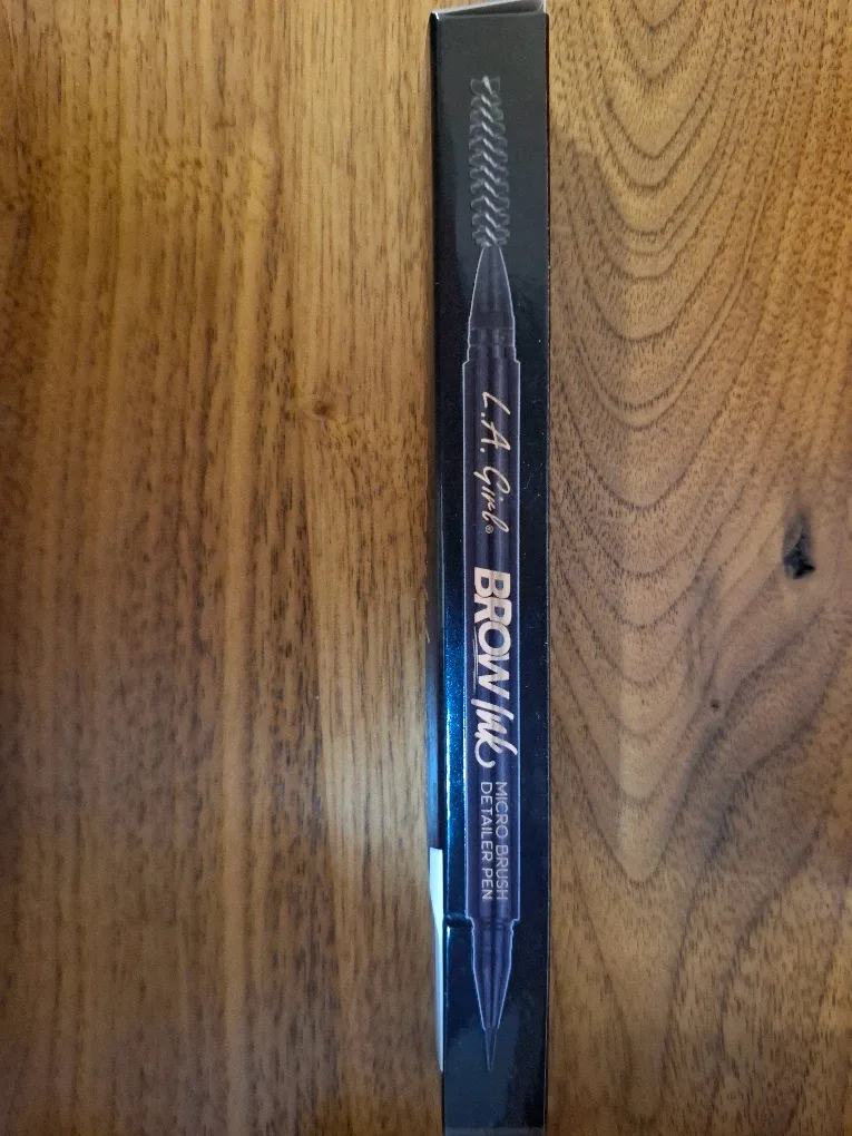 Brand new Brow Pen with brush