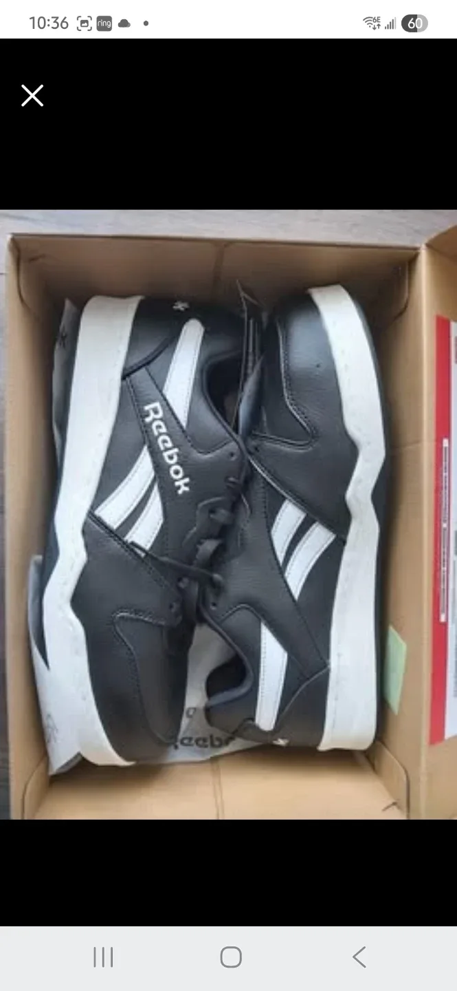 Safety Shoes Men's Size 12 Wide, Omega rated - Reebok image indicator(2)