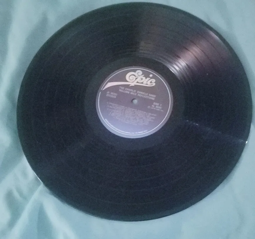 The Charlie Daniels Band Million Mile Reflections VG Condition image indicator(5)