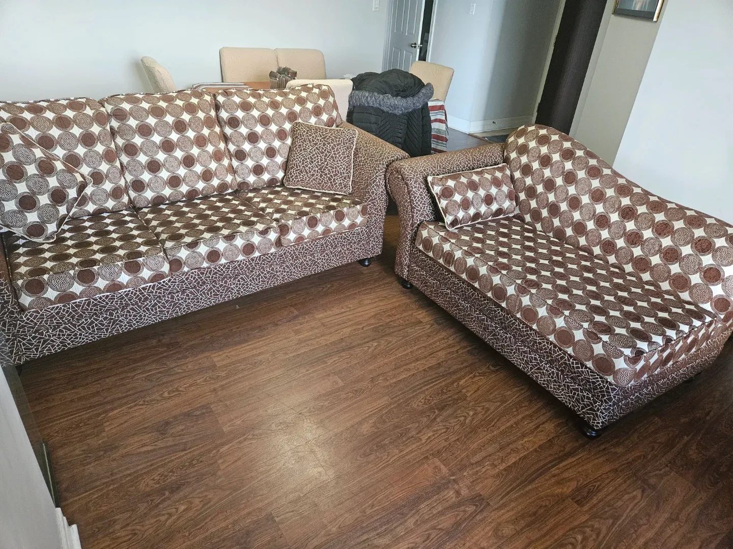 Brown Patterned Sofa and Chaise Lounge Set image indicator(3)