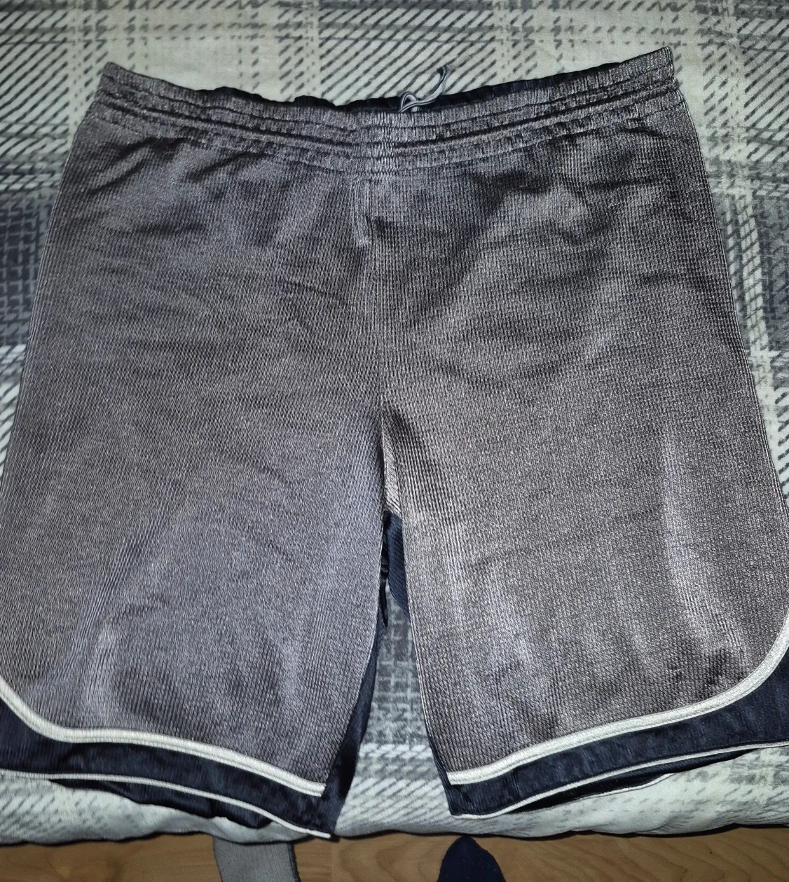 Mens shorts image indicator(4)