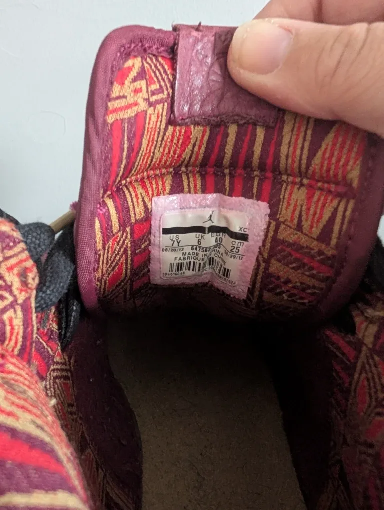 Size 7Y Air Jordan 1 Mid BHM (Black History Month) image indicator(4)