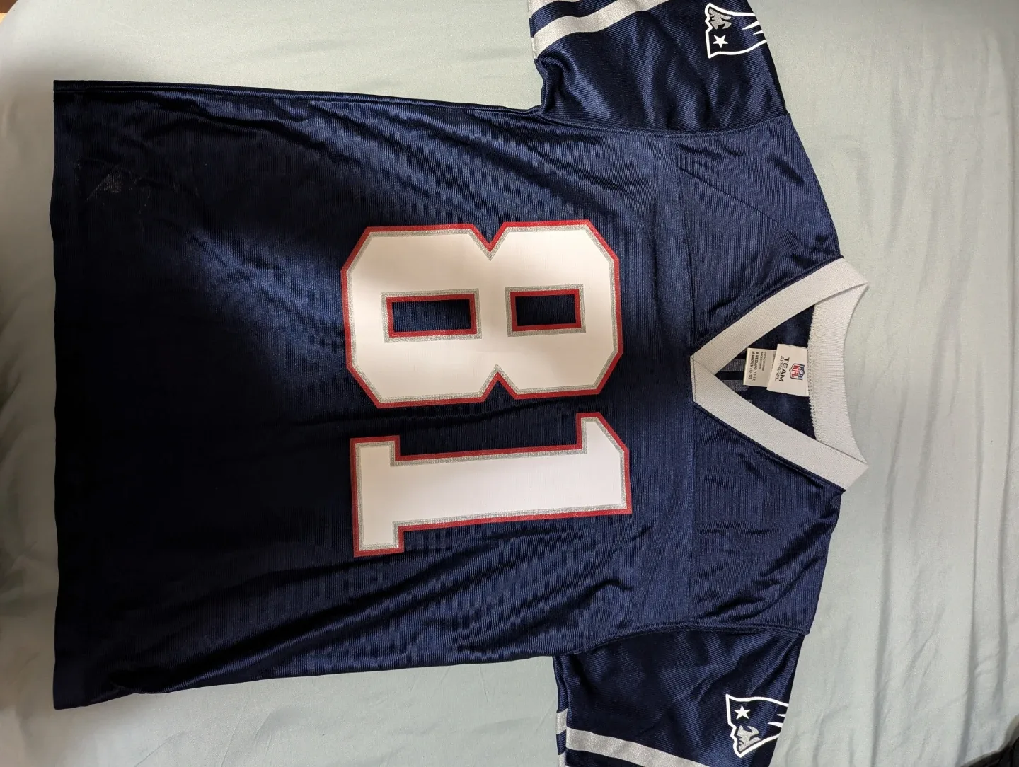 New England Patriots Randy Moss #81 Jersey. Size youth medium image indicator(2)