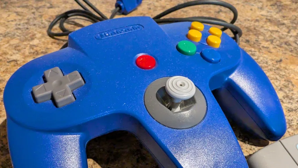 Nintendo 64 Blue Controller + Star Wars Games image indicator(4)