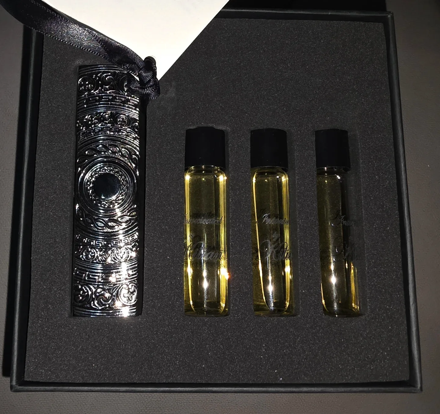 Kilian Perfume Travel Set with Refills image indicator(3)