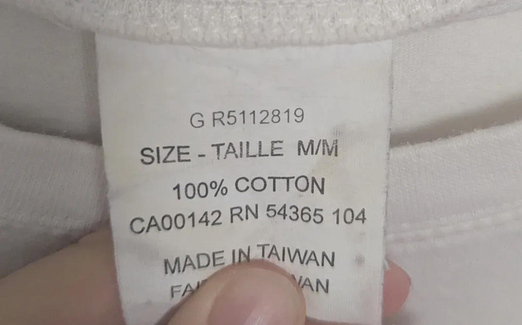 White CIBC Run for the Cure T-Shirt - Size Women:s Medium image indicator(3)