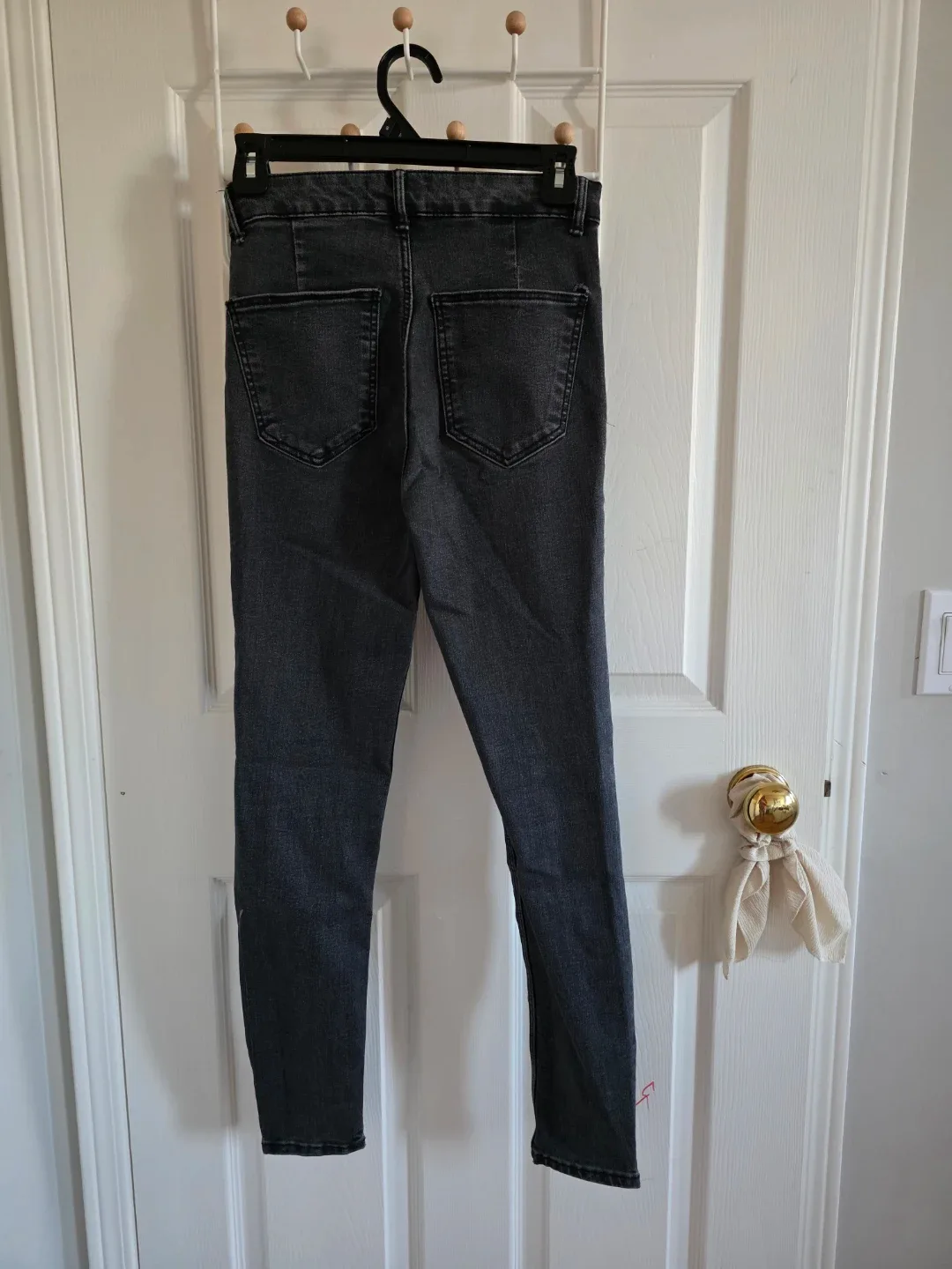 Zara Black Denim Jeans - Size EUR 36 image indicator(3)