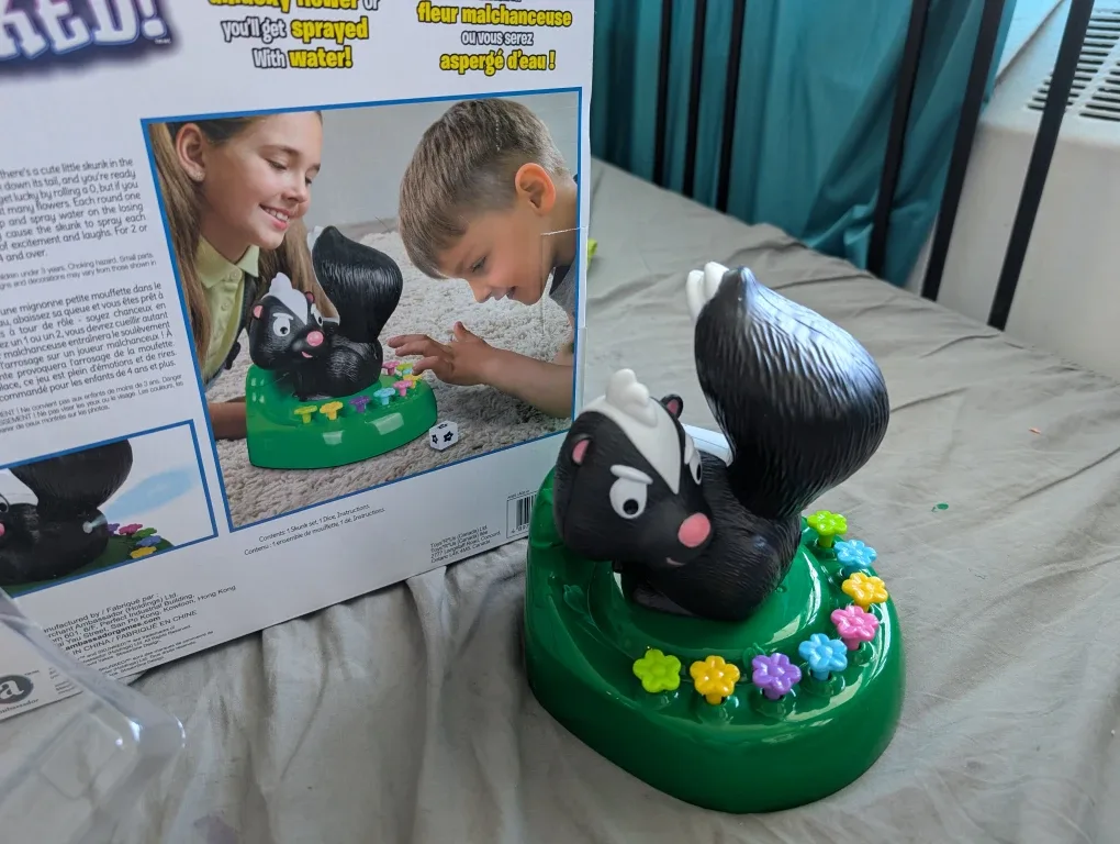 Skunked! Game - Avoid the Spray! image indicator(3)