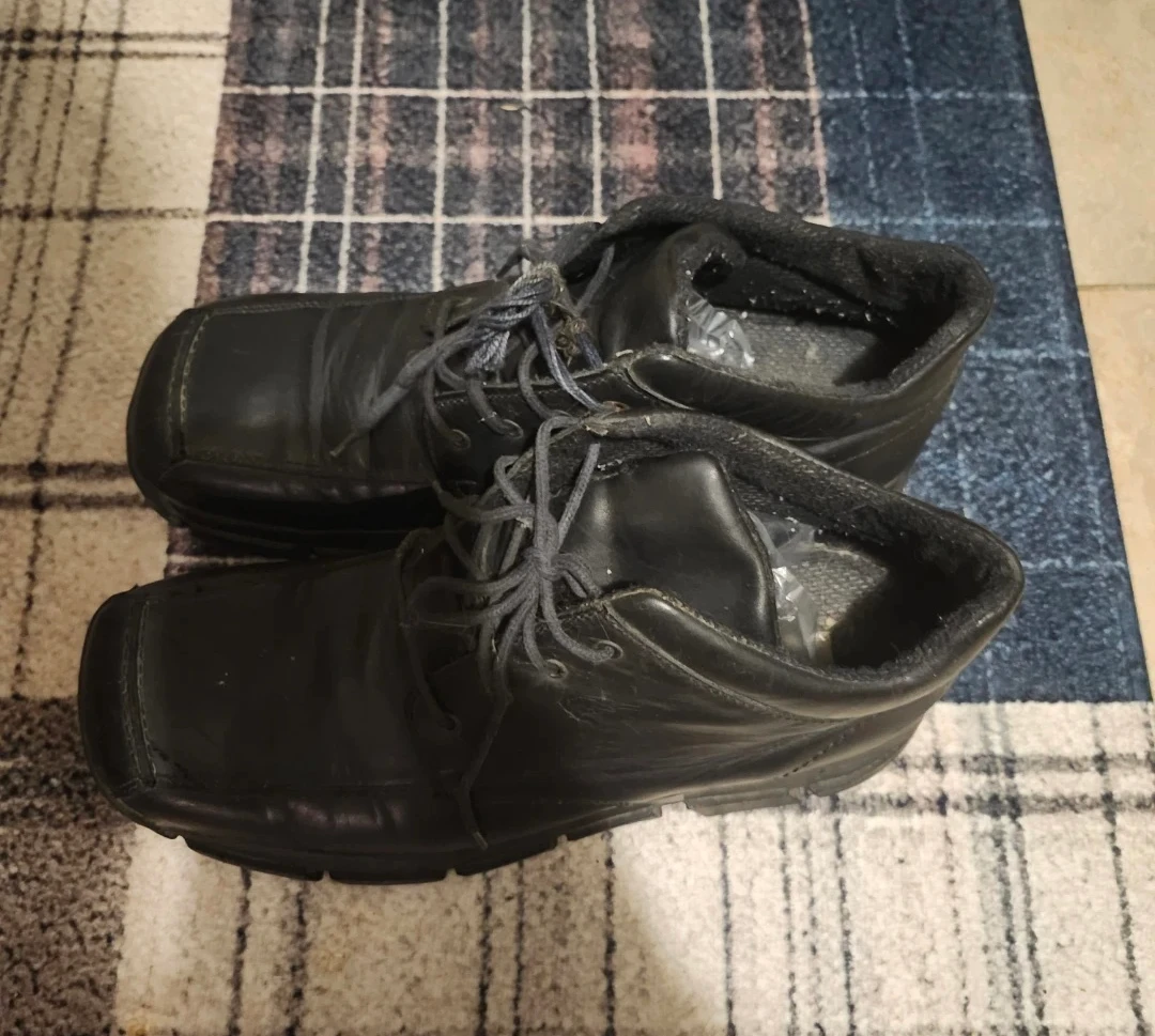Black Leather Dress Shoes - photo 2