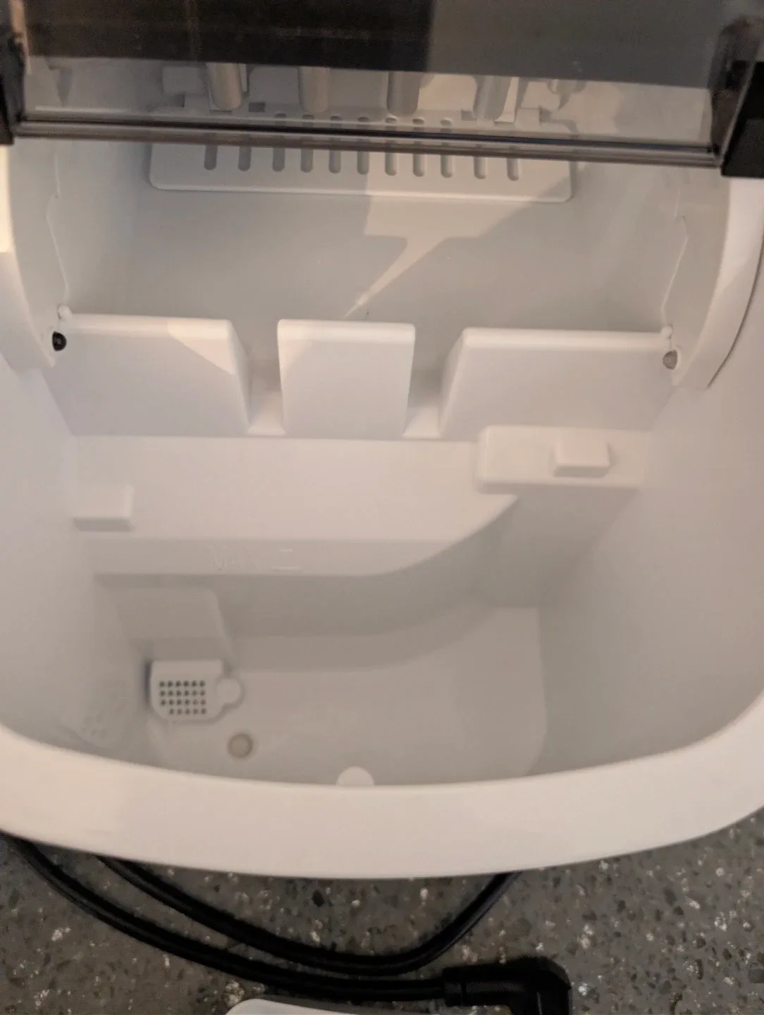 Crownful Ice Maker image indicator(4)