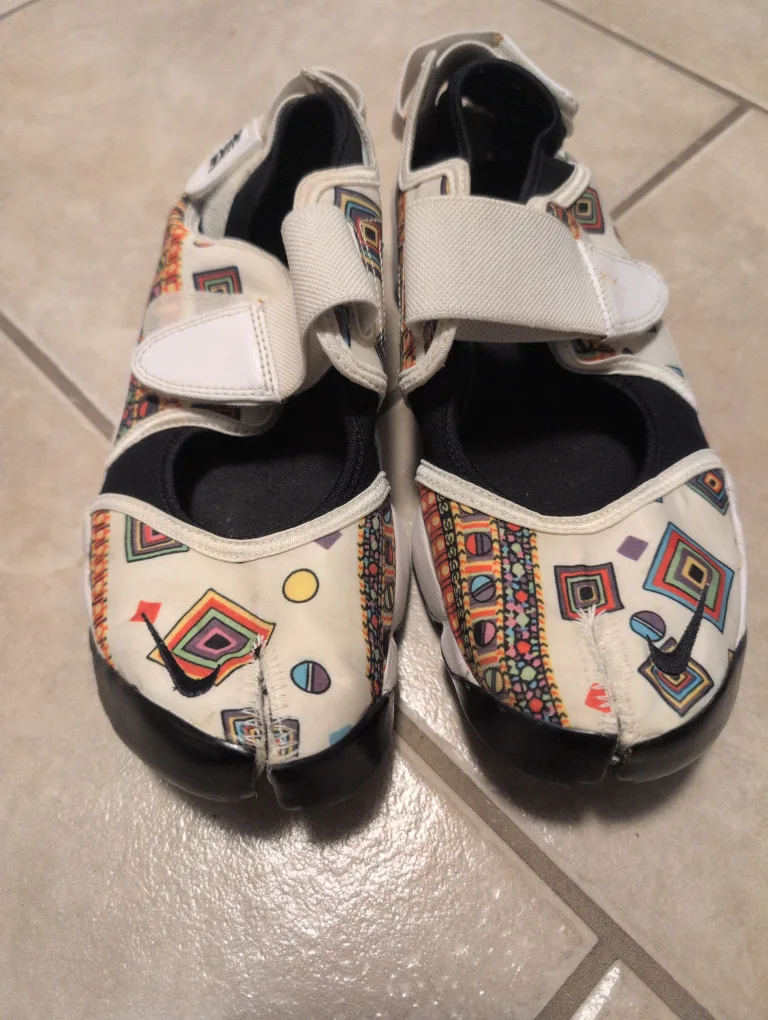 Nike Air Rift Multi-Colour Size 9 US image indicator(3)