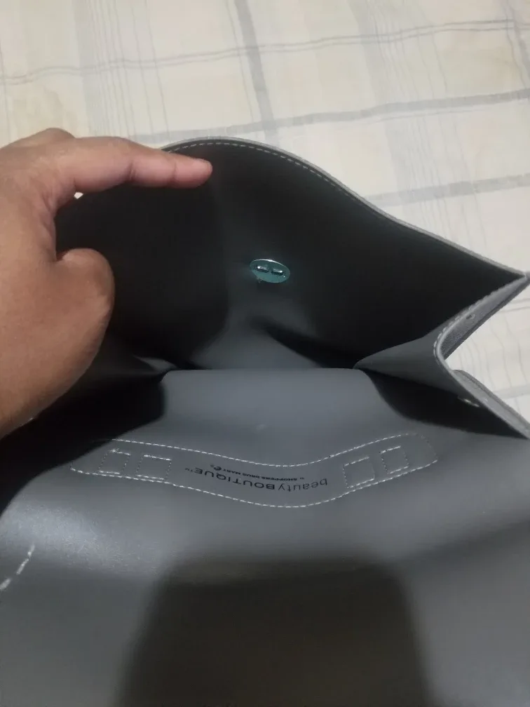 Beauty Boutique Grey Backpack image indicator(4)