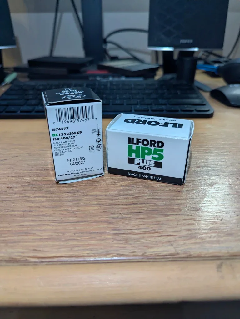 HP5+ 400 ISO Black and White 35mm Film x2 image indicator(2)