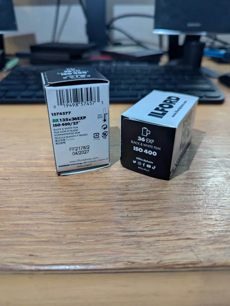 HP5+ 400 ISO Black and White 35mm Film x2 image indicator(3)