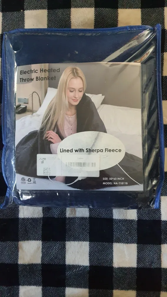 Microplush Heated Throw Blanket - New in Package!