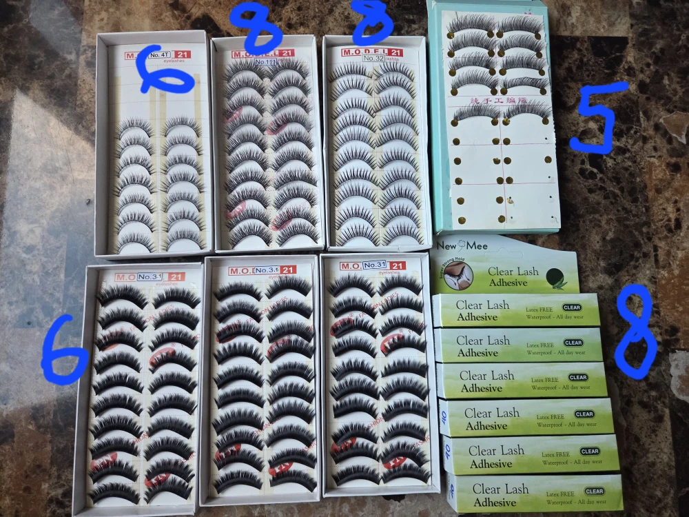 Lashes and Lashes's Glue. Price in the Pictures