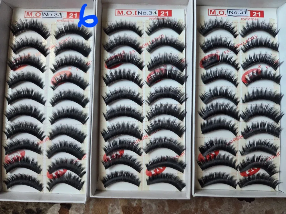 Lashes and Lashes's Glue. Price in the Pictures image indicator(5)